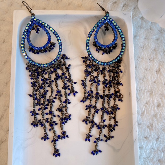 Peacock inspired hand crafted teardrop chandler earrings - Picture 2 of 3
